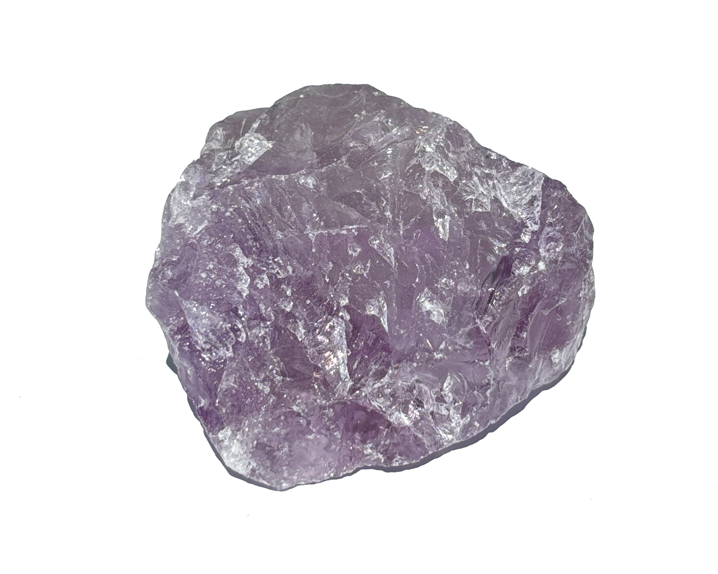 Vorderansicht: Amethyst Rohstein für Sammler auf weißem Hintergrund