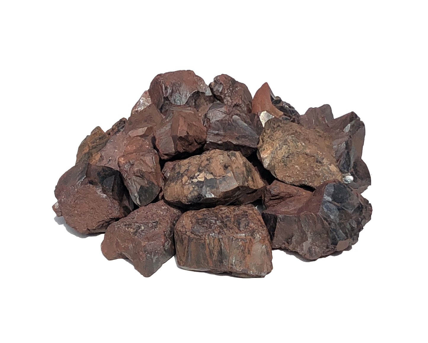 Ansicht von vorn: natürliche rotbraune Hämatit Rohsteine auf weißem Hintergrund