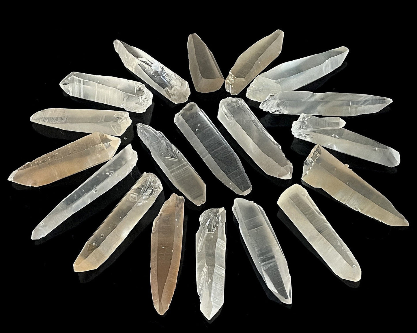 Bergkristall Spitze mit Hämatit Mandarinenquarz - Hematoid Lemurian
