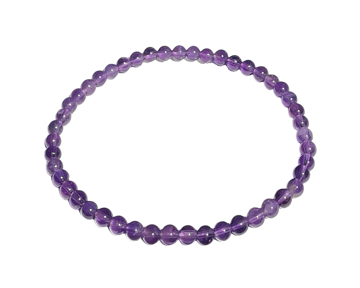 violettes Amethyst Armband auf weißem Hintergrund