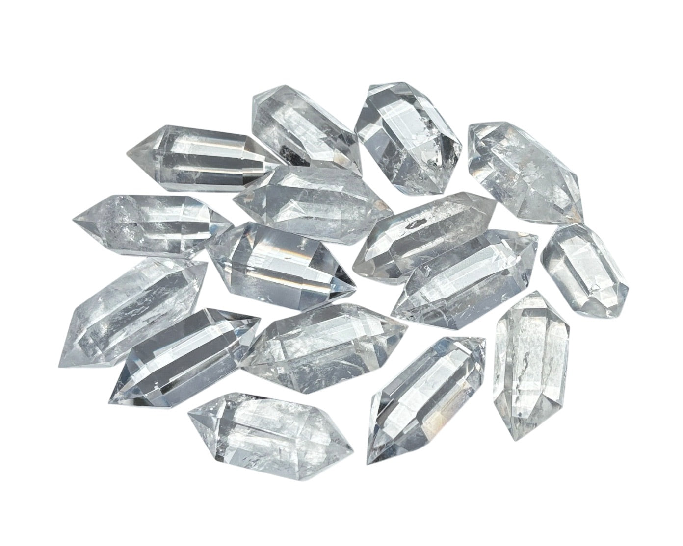 kompakte Bergkristall Doppelender auf weißem Hintergrund