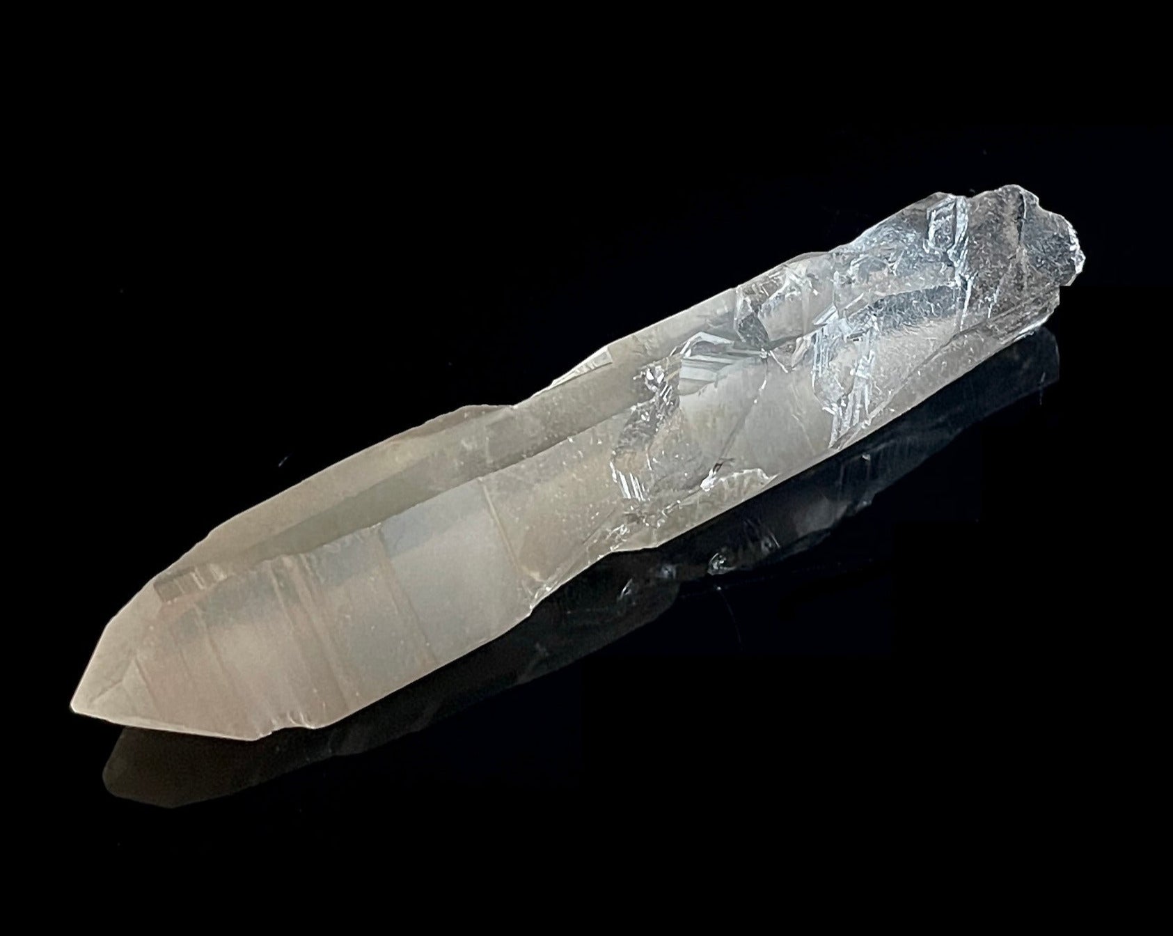 Bergkristall Spitze mit Hämatit Mandarinenquarz - Hematoid Lemurian