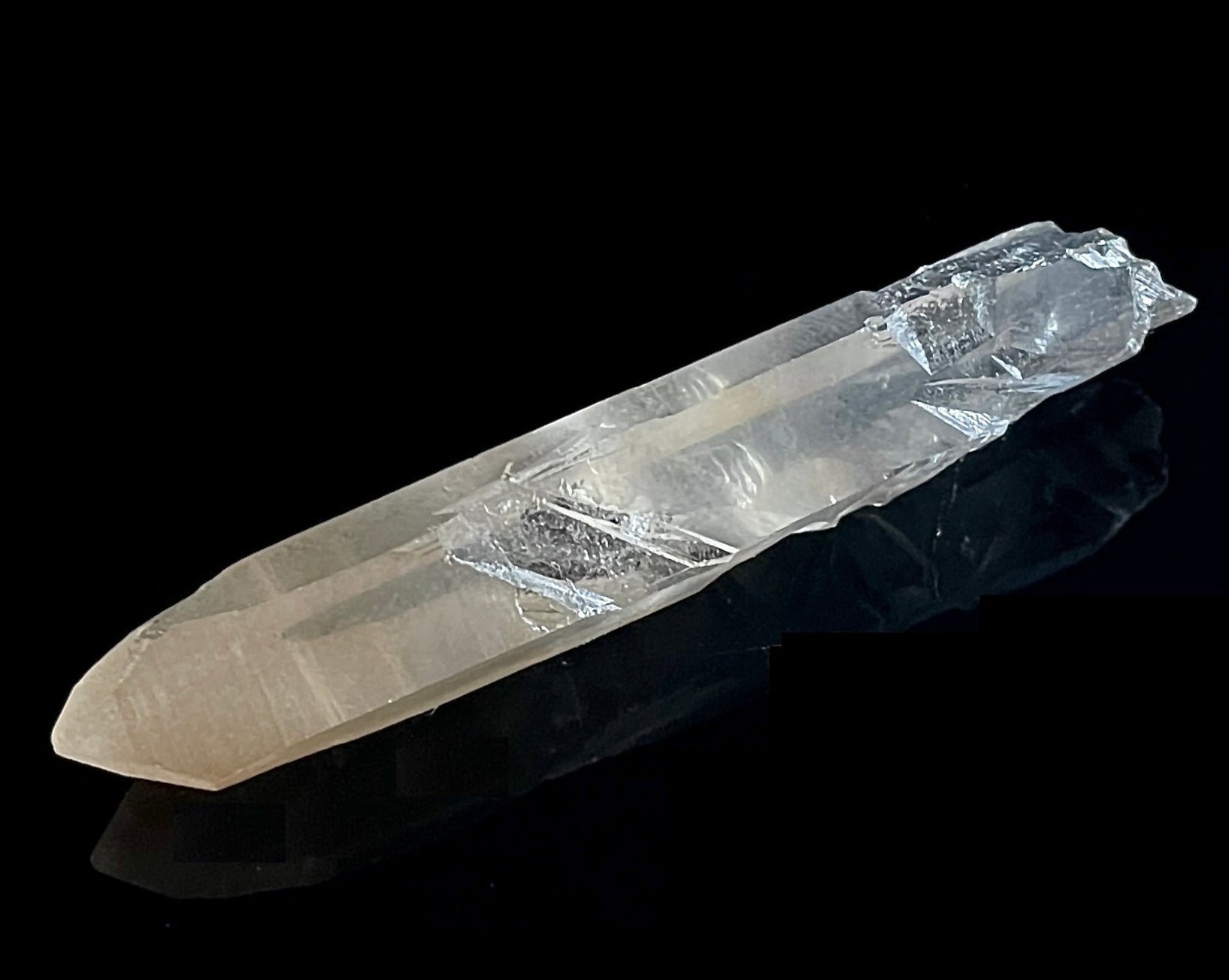 Bergkristall Spitze mit Hämatit Mandarinenquarz - Hematoid Lemurian