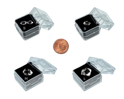 Set aus Herkimer Kristallen in Boxen, Größen S, M, L im Größenvergleich