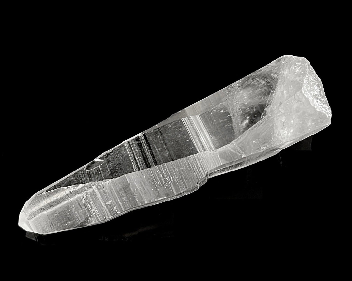 Laserkristall - Bergkristall Spitze - Laserquarz Kristalltherapie - natur
