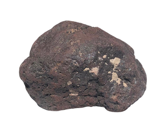 Vorderansicht eines natürlichen Magnetit Rohstein auf weißem Hintergrund