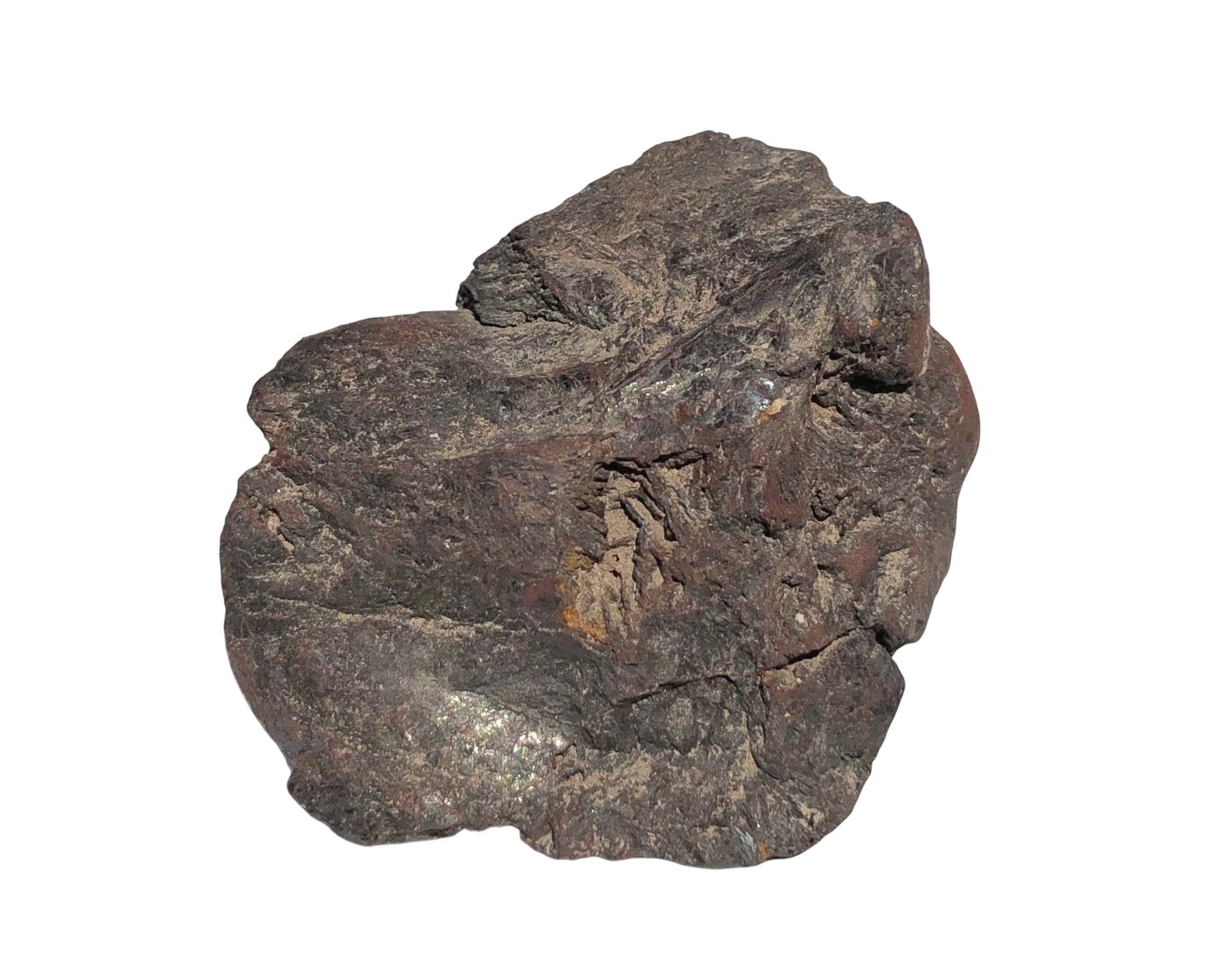 Rotbrauner natürlicher Magnetit Rohstein auf weißem Hintergrund