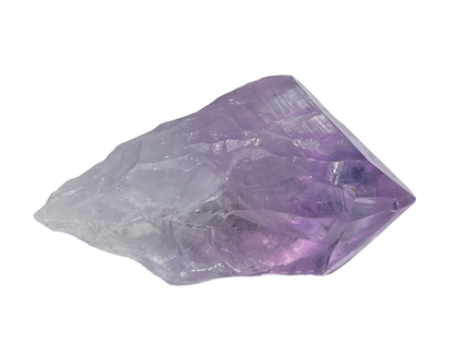 Edelstein Spitze Amethyst naturbelassen auf weißem Hintergrund