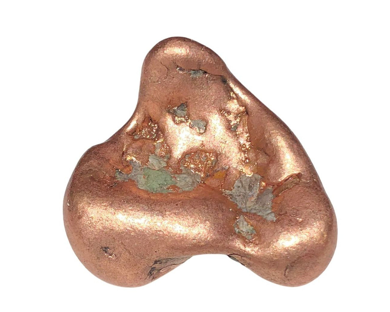 natürliches Kupfer Nugget auf weißem Hintergrund