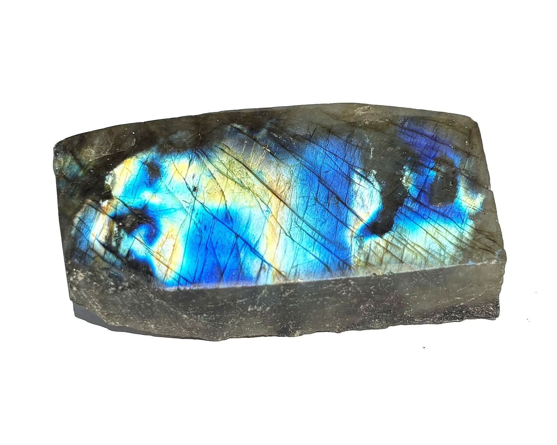 Labradorit Rohstein anpoliert mit irisierenden Farben