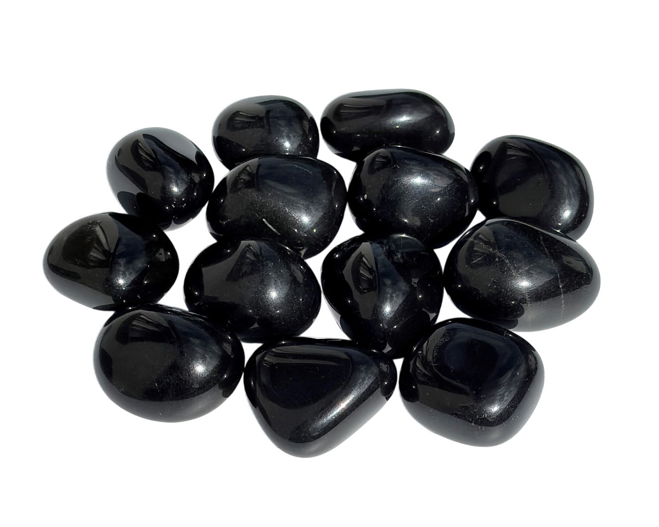 Vorderansicht: Onyx Trommelsteine auf weißem Hintergrund