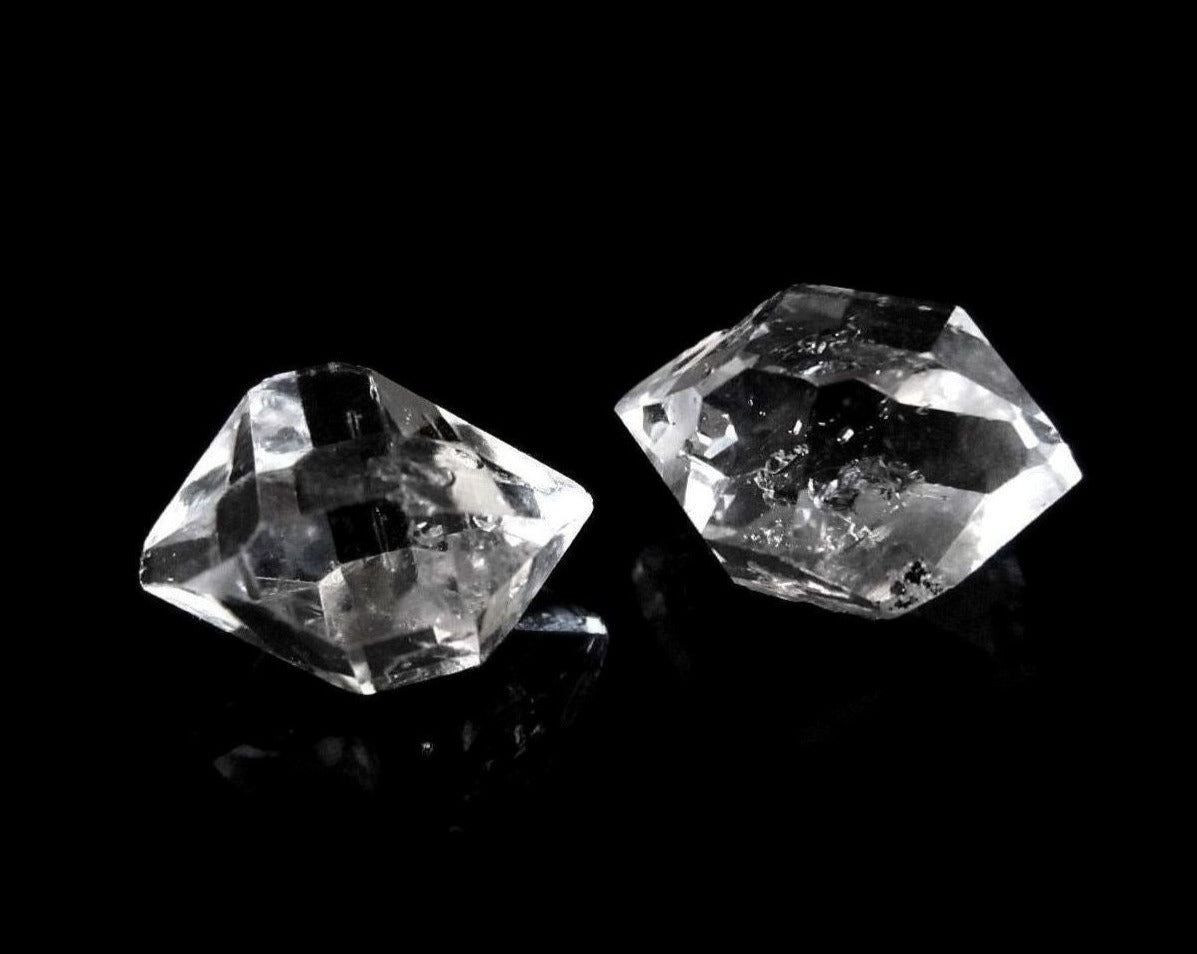 2 Herkimer Diamanten im Set, verpackt in transparenter Edelsteinbox