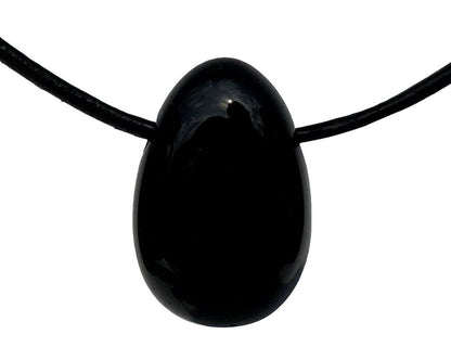 schwarzer Obsidian Anhänger - Trommelstein gebohrt - Edelstein Anhänger mit Lederband