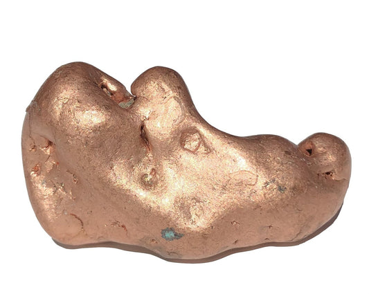 Ansicht von vorn: natives Kupfer - natürliches Kupfer Nugget auf weißem Hintergrund