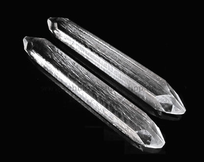Quarz Kristalle mit ein Stück natürlicher Bergkristall